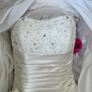 Alita Graham Wedding Gown